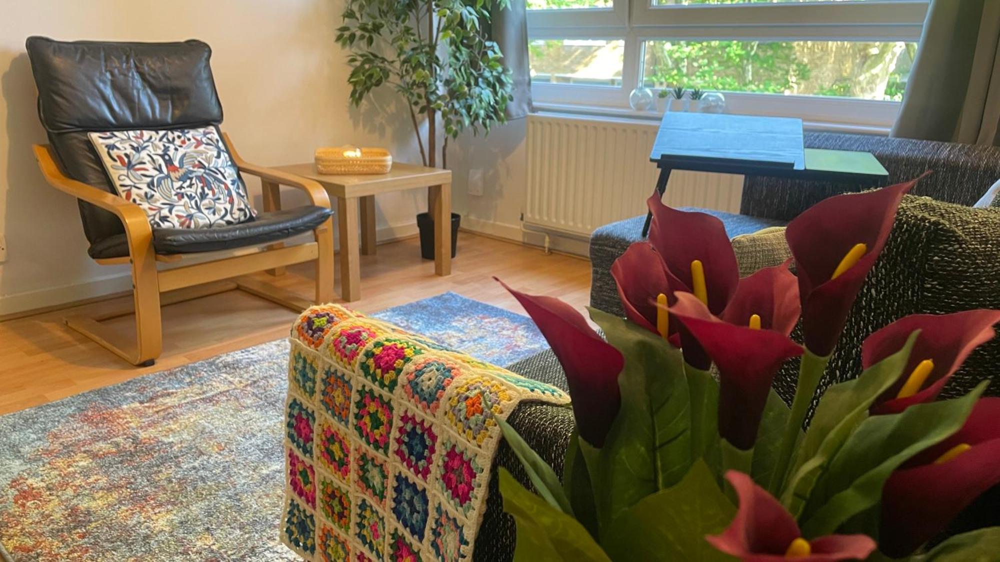 Cosy Flat For 4, Family Friendly, Private Parking, Close To Central Londen Buitenkant foto