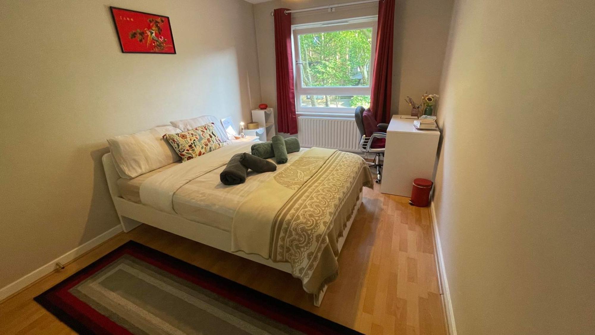 Cosy Flat For 4, Family Friendly, Private Parking, Close To Central Londen Buitenkant foto